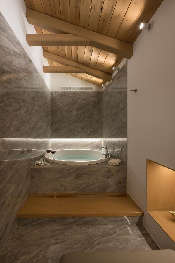 Mirabile Luxury Suites Chania  ภายนอก รูปภาพ